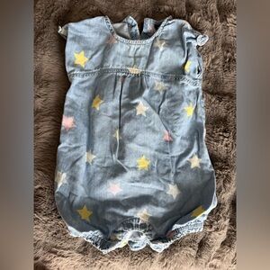 Baby Gap bodysuit size 12-18 denim with colorful stars